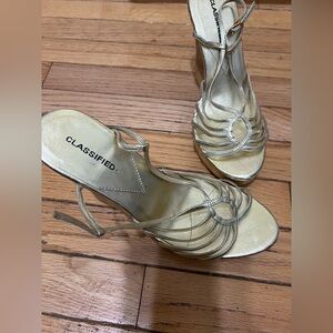 Classified Gold Heels Elegant Strappy Design